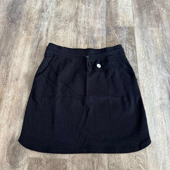 NWT! SUNDRY FOR EVEREVE Bungee Cord Black Knit
Skirt - Picture 5 of 9